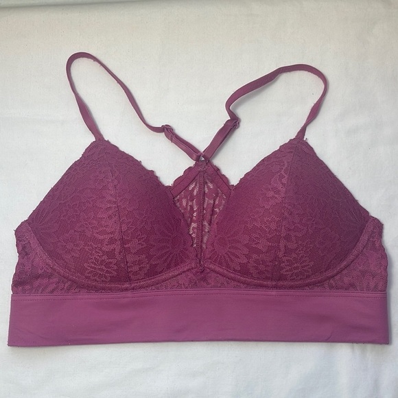 LAST ONE!! Victoria's Secret Pink Lightly Lined Floral Lace Bralette Size Small - Picture 2 of 12